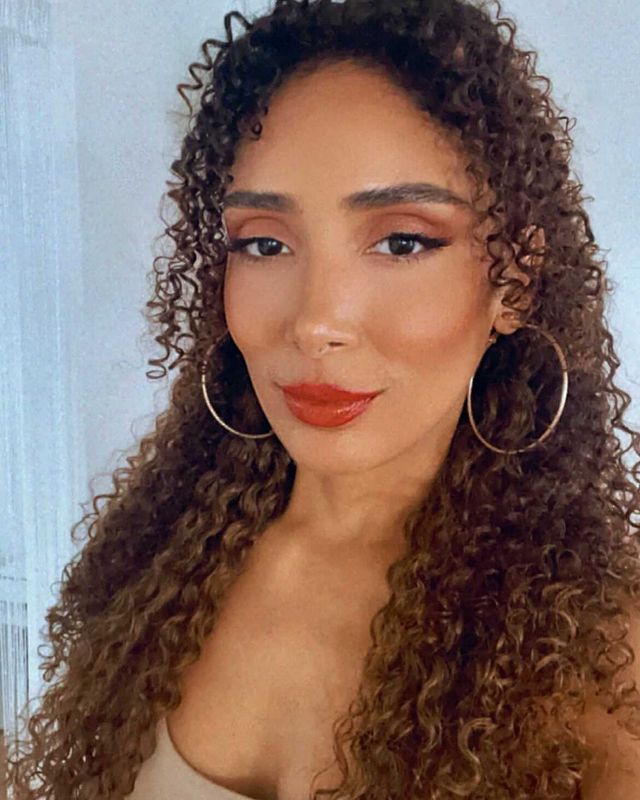 social post by curlyheavenhair