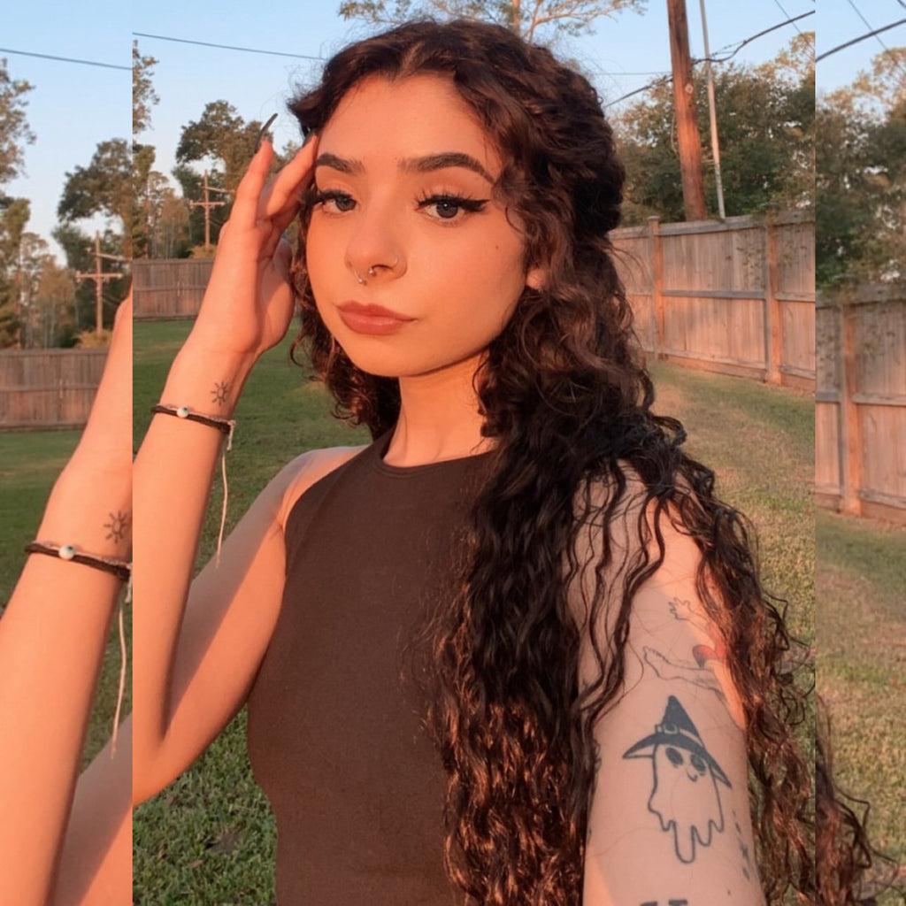 Wavy Curly Mocha Brown Clip-In Hair Extension are best for those with 2B-2C curl patterns